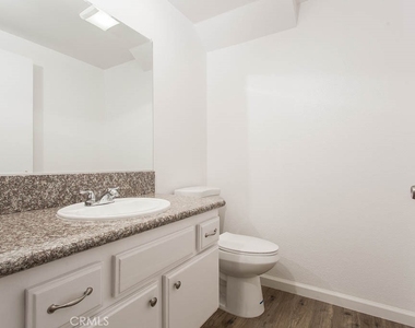 527 Spring Road - Photo Thumbnail 11