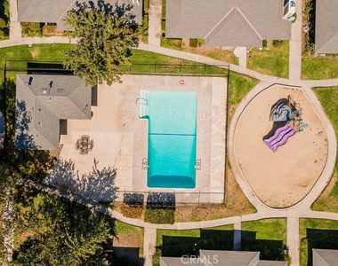 527 Spring Road - Photo Thumbnail 27
