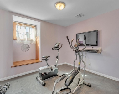 9824 Baden Avenue - Photo Thumbnail 27