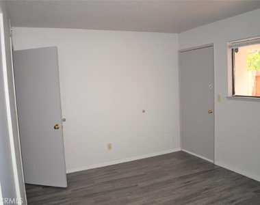 1239 E Foothill Boulevard - Photo Thumbnail 18