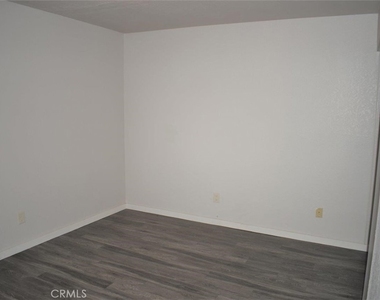 1239 E Foothill Boulevard - Photo Thumbnail 14