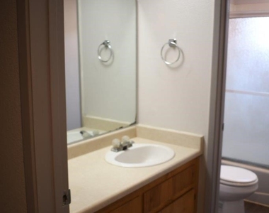 1239 E Foothill Boulevard - Photo Thumbnail 13