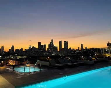 530 S Hewitt Street - Photo Thumbnail 19