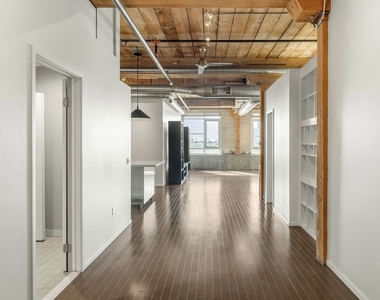 530 S Hewitt Street - Photo Thumbnail 8