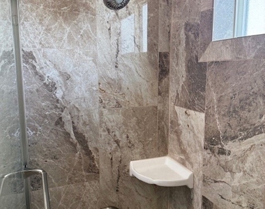 1131 N Kenmore - Photo Thumbnail 11