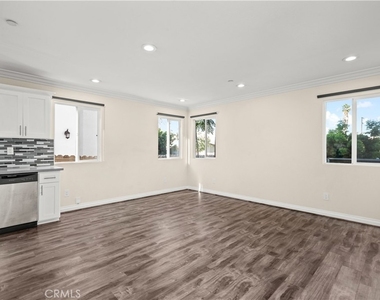 4812 Saturn Street - Photo Thumbnail 2