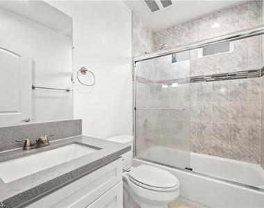 4816 Saturn Street - Photo Thumbnail 5