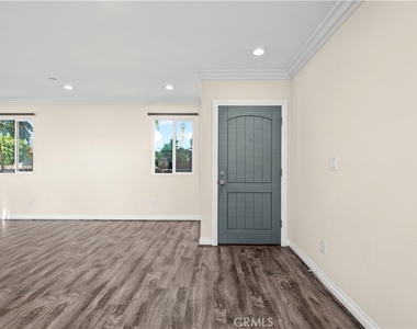 4816 Saturn Street - Photo Thumbnail 10