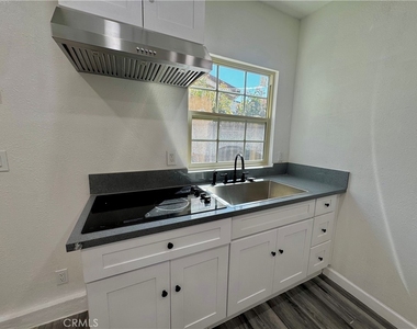 851 Woodcrest - Photo Thumbnail 1
