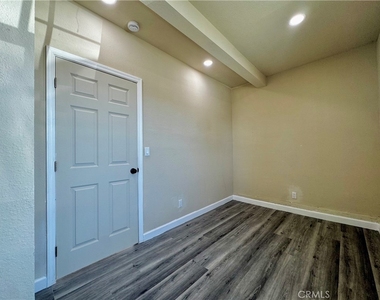 851 Woodcrest - Photo Thumbnail 6