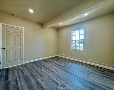 851 Woodcrest - Photo Thumbnail 3