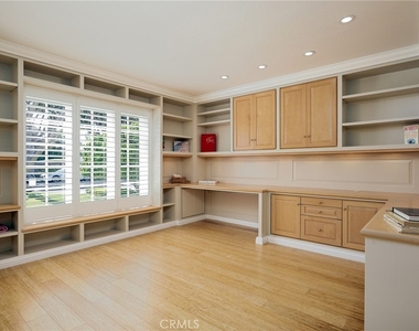 736 Harbor Island Drive - Photo Thumbnail 17
