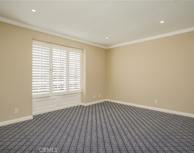 736 Harbor Island Drive - Photo Thumbnail 33