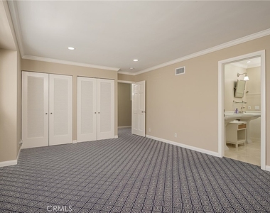 736 Harbor Island Drive - Photo Thumbnail 32
