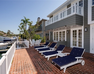 736 Harbor Island Drive - Photo Thumbnail 12