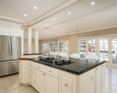 736 Harbor Island Drive - Photo Thumbnail 9