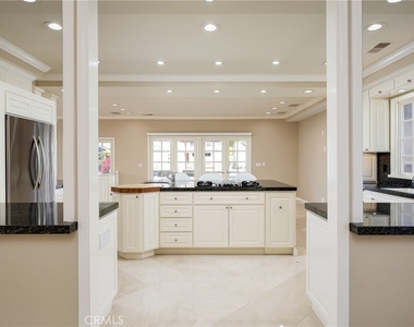 736 Harbor Island Drive - Photo Thumbnail 10