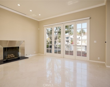 736 Harbor Island Drive - Photo Thumbnail 16