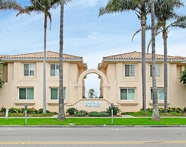 621 N Pacific Street - Photo Thumbnail 22