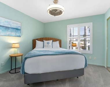 621 N Pacific Street - Photo Thumbnail 12