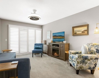 621 N Pacific Street - Photo Thumbnail 2