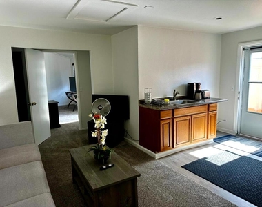 1354 N Main Street - Photo Thumbnail 3