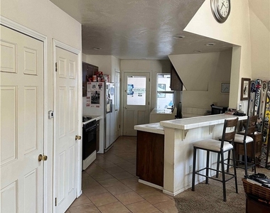 600 Summit Boulevard - Photo Thumbnail 12