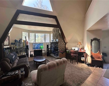 600 Summit Boulevard - Photo Thumbnail 3