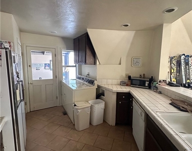 600 Summit Boulevard - Photo Thumbnail 19