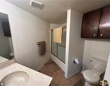 600 Summit Boulevard - Photo Thumbnail 16