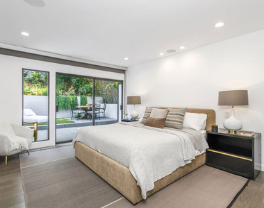 9834 Wanda Park Drive - Photo Thumbnail 4