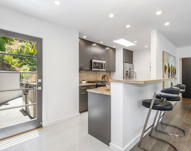 9834 Wanda Park Drive - Photo Thumbnail 14