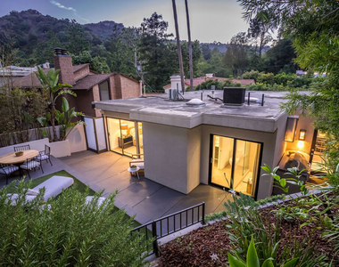 9834 Wanda Park Drive - Photo Thumbnail 7