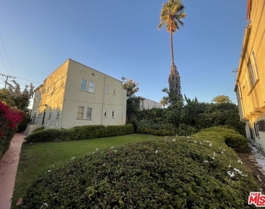 1362 S Stanley Avenue - Photo Thumbnail 23