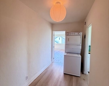 1362 S Stanley Avenue - Photo Thumbnail 11