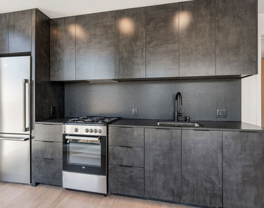 10700 Tabor Street - Photo Thumbnail 4