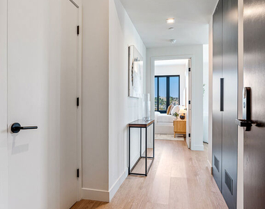 10700 Tabor Street - Photo Thumbnail 16