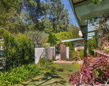 1336 Bienveneda Avenue - Photo Thumbnail 4