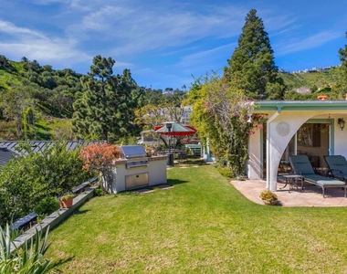 1336 Bienveneda Avenue - Photo Thumbnail 35