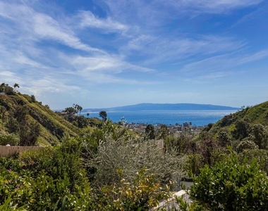 1336 Bienveneda Avenue - Photo Thumbnail 2