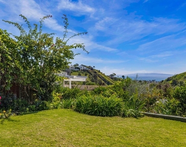 1336 Bienveneda Avenue - Photo Thumbnail 32