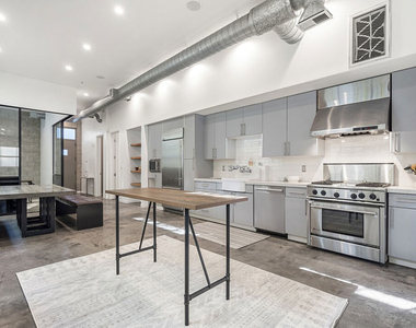 710 N Orlando Avenue - Photo Thumbnail 7