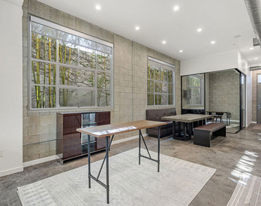 710 N Orlando Avenue - Photo Thumbnail 3