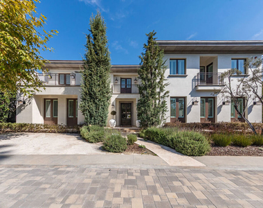 618 N Beverly Drive - Photo Thumbnail 3