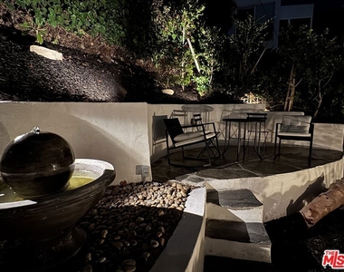 1761 N Orange Grove Avenue - Photo Thumbnail 40