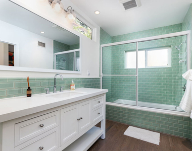 1761 N Orange Grove Avenue - Photo Thumbnail 19