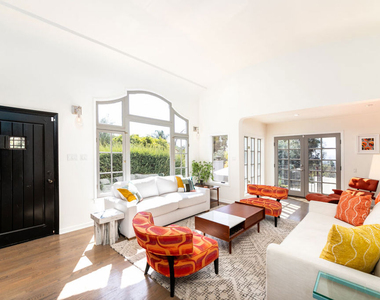 1761 N Orange Grove Avenue - Photo Thumbnail 4