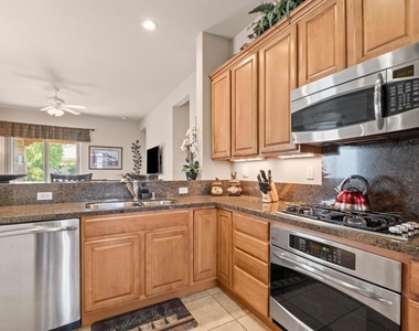 81673 Avenida Alturas - Photo Thumbnail 10