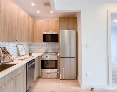 68 Gold Street - Photo Thumbnail 3