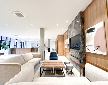 68 Gold Street - Photo Thumbnail 14